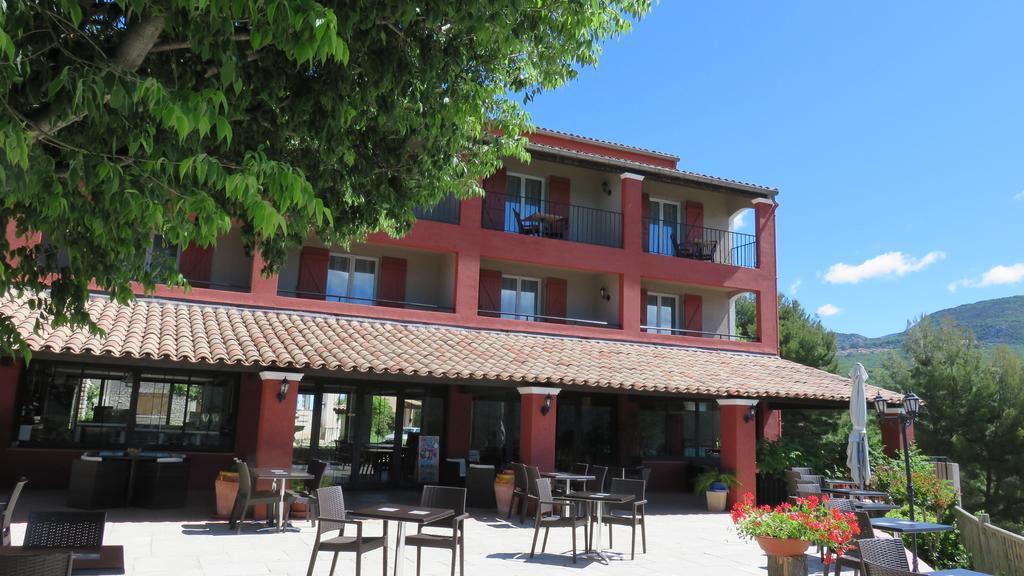Des Salles Hotel